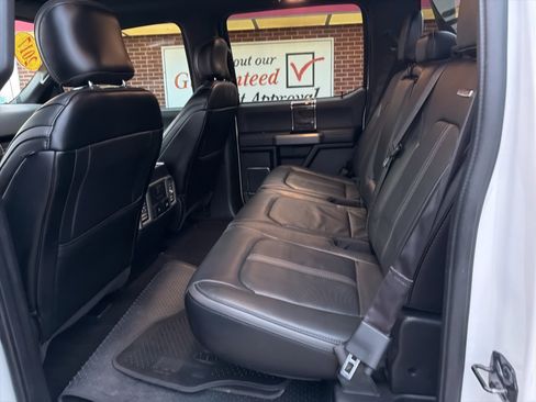 Used 2017 Ford F150 Platinum w/ Equipment Group 701A Luxury image 19