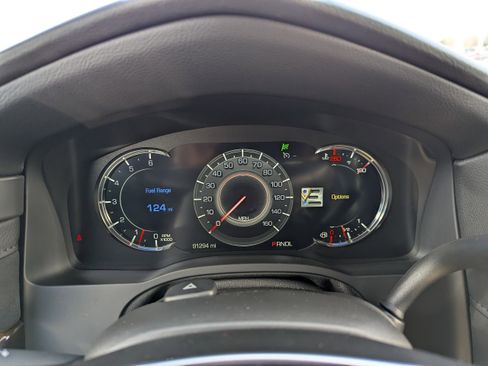 Used 2020 Cadillac Escalade Premium Luxury image 19