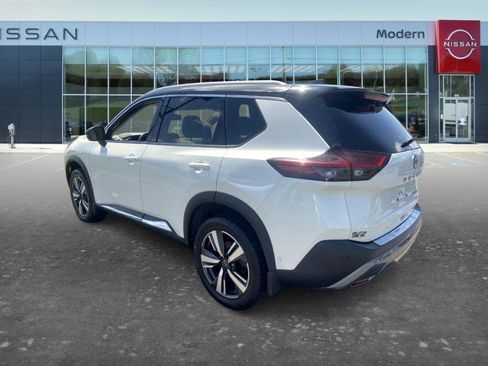 Certified 2023 Nissan Rogue SL w/ SL Premium Package AWD/4WD image 6