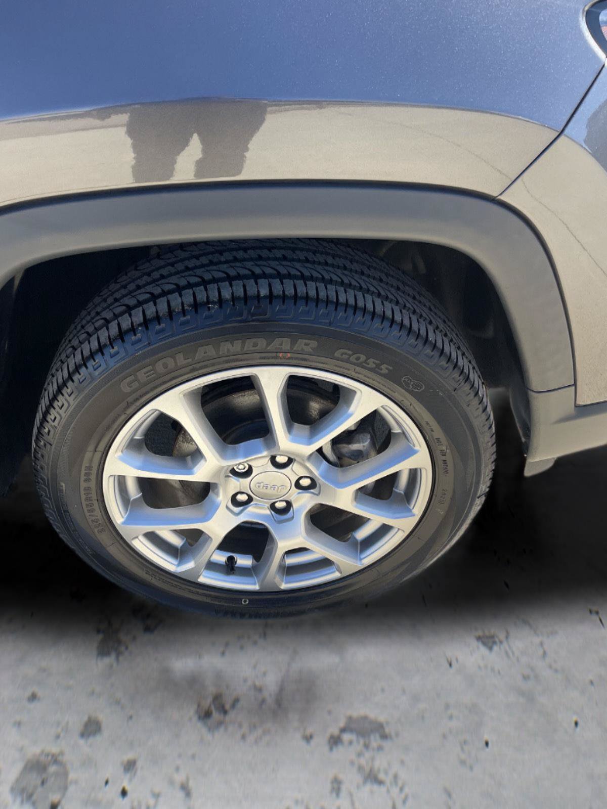 Used 2024 Ford Edge Titanium AWD/4WD image 57