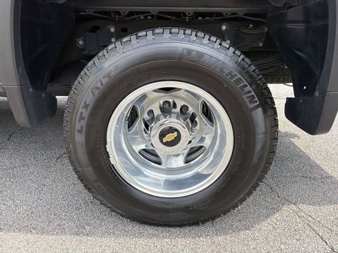 Used 2021 Chevrolet Silverado 3500 High Country AWD/4WD image 17