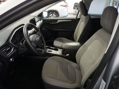 Used 2022 Ford Escape SE w/ Cold Weather Package image 20