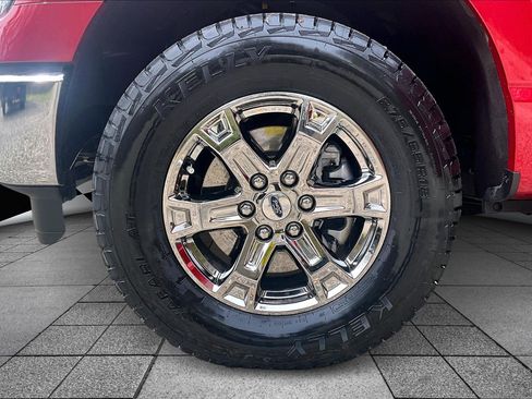 Certified 2022 Ford F150 XLT w/ Equipment Group 302A High image 8