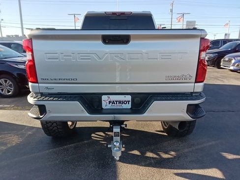 Used 2020 Chevrolet Silverado 2500 High Country w/ Z71 Off-Road Package image 7