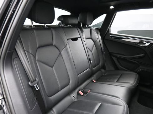 Certified 2023 Porsche Macan Turbo image 26