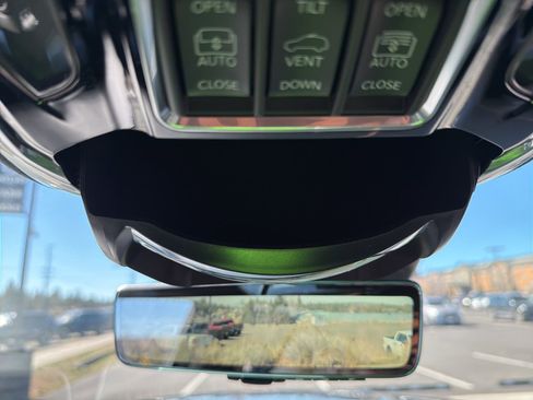 Used 2023 Jeep Grand Wagoneer Series III w/ Rear-Seat Entertainment Group AWD/4WD image 82