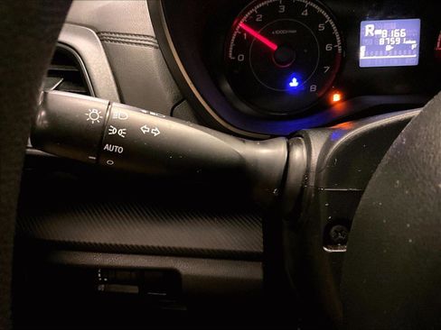 Used 2018 Subaru Impreza 2.0i Premium image 31