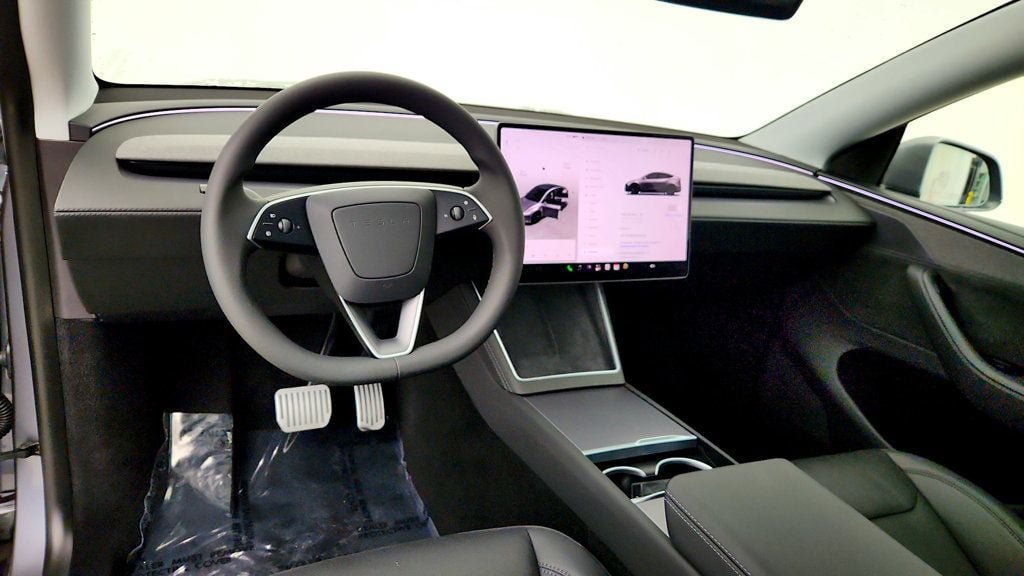 Used 2026 Tesla Model Y Long Range AWD/4WD image 12