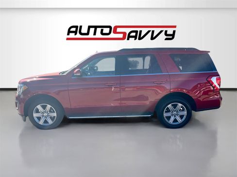Used 2021 Ford Expedition XLT image 4