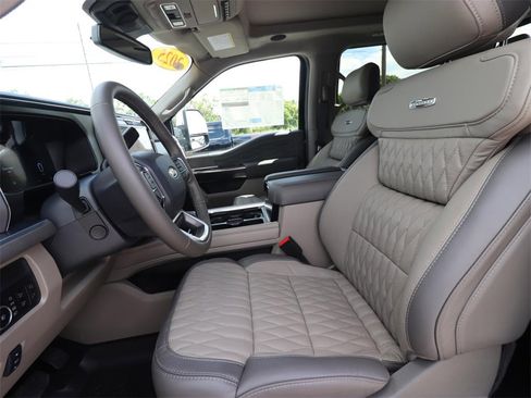 New 2025 Ford F350 Platinum w/ Platinum Plus Package image 2