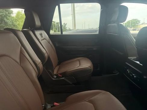 Used 2022 Ford Expedition Max King Ranch RWD image 12