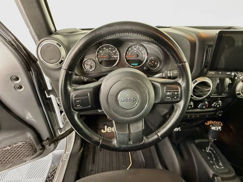 Used 2016 Jeep Wrangler Sahara AWD/4WD image 11