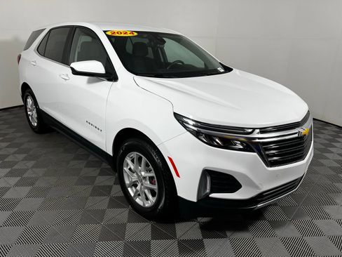 Used 2024 Chevrolet Equinox LT image 3