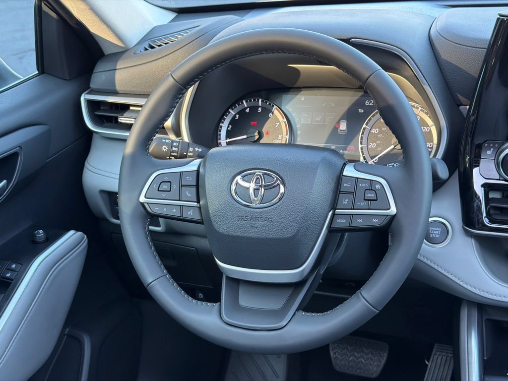 New 2026 Toyota Highlander XLE AWD/4WD image 29