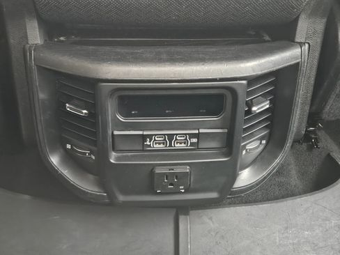 Used 2019 RAM 1500 Laramie image 27