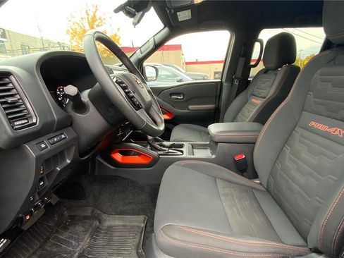 Used 2022 Nissan Frontier PRO-4X w/ Technology Package image 10