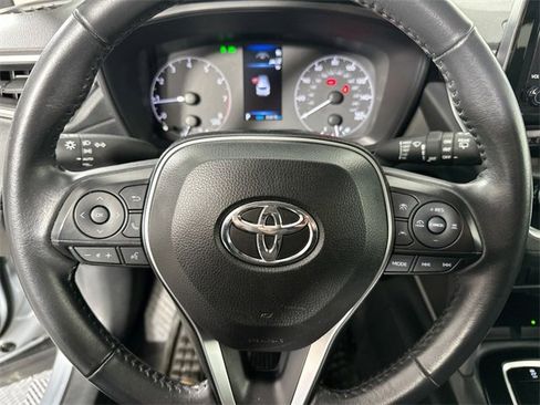 Used 2024 Toyota Corolla Cross LE image 18