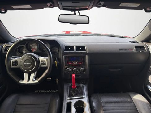 Used 2014 Dodge Challenger SRT8 Core RWD image 15