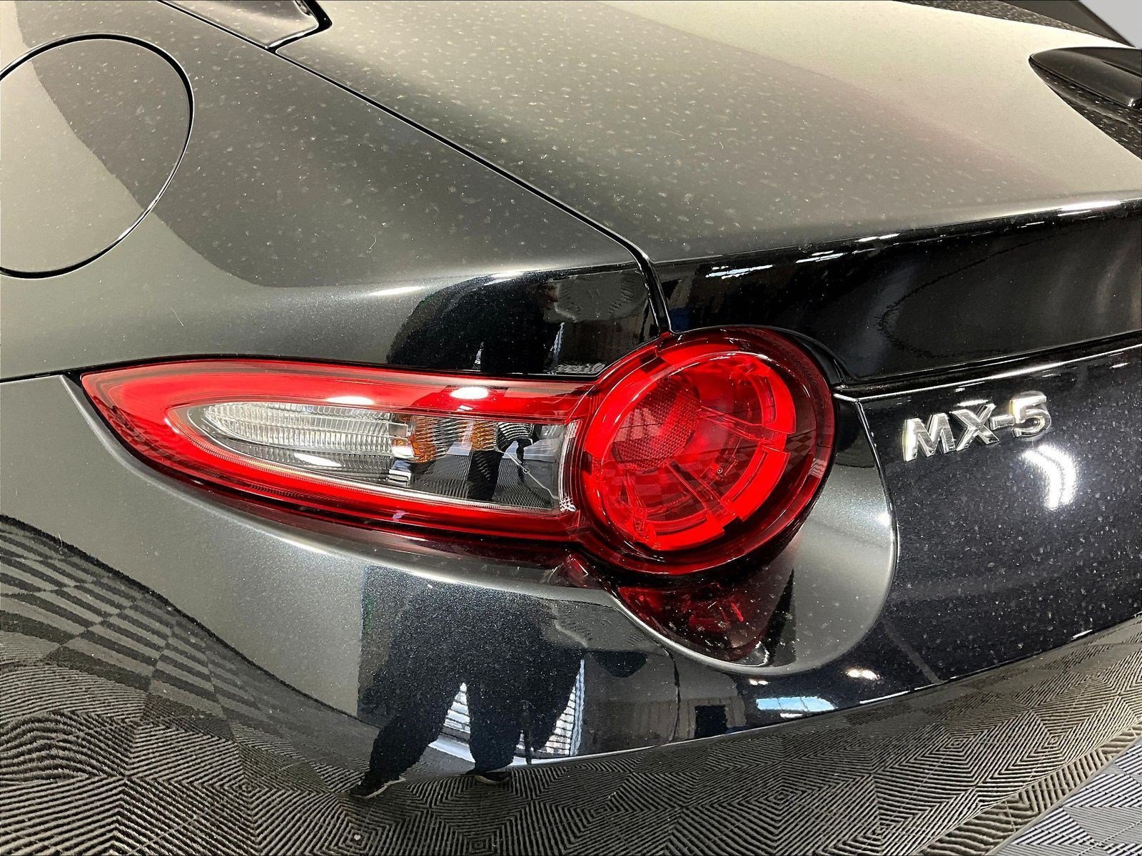 Used 2023 MAZDA MX-5 Miata Grand Touring RWD image 17