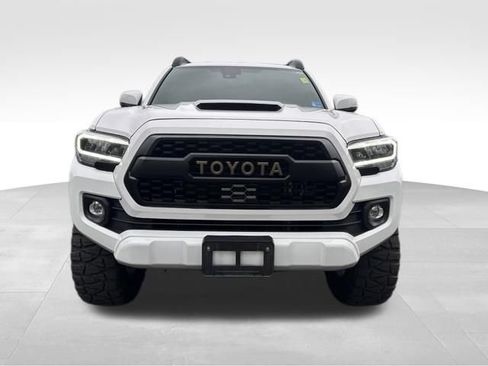 Used 2023 Toyota Tacoma TRD Sport AWD/4WD image 11