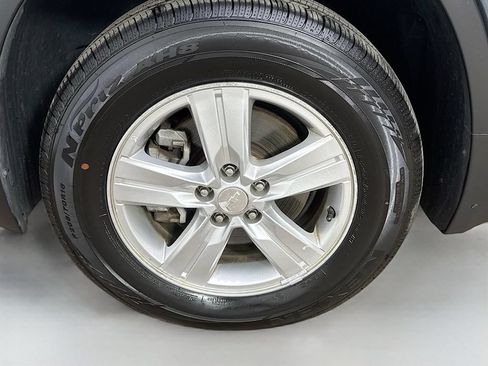 Used 2021 Chevrolet Trax LS w/ Tint and Cruise Package AWD/4WD image 34