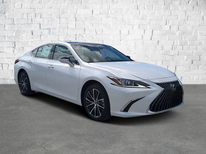 New 2025 Lexus ES 350 w/ Premium Package