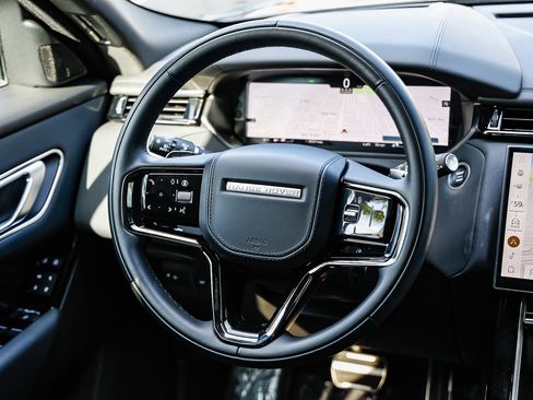 Used 2026 Land Rover Range Rover Velar Dynamic SE image 13