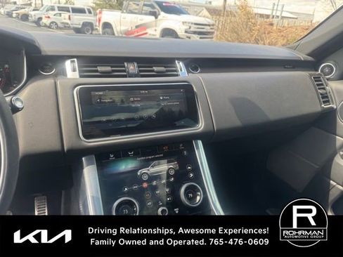 Used 2019 Land Rover Range Rover Sport HST image 11