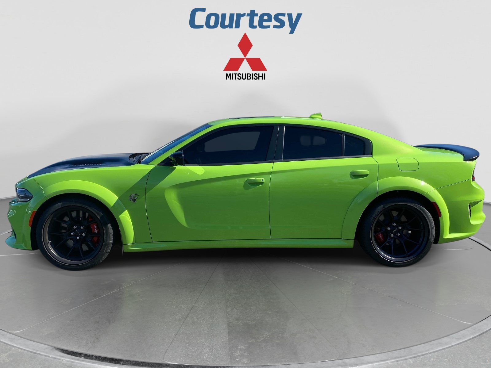 Used 2023 Dodge Charger SRT Hellcat w/ Harman/Kardon Audio Group RWD image 2