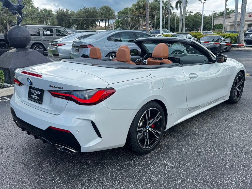 Used 2022 BMW M440i Convertible w/ Premium Package RWD image 5