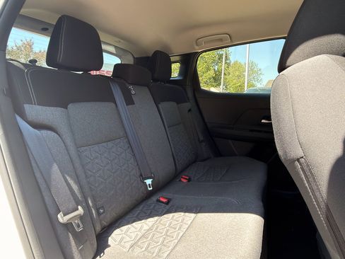 Used 2025 Nissan Kicks SV image 19