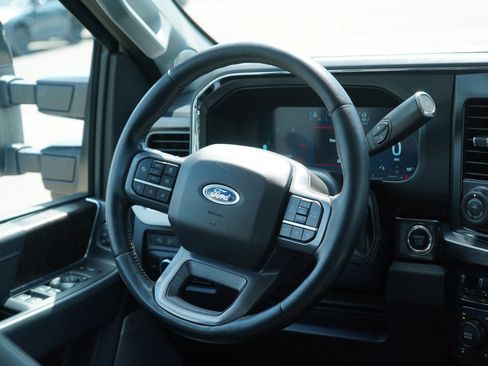 Used 2024 Ford F250 Lariat w/ Lariat Ultimate Package AWD/4WD image 14