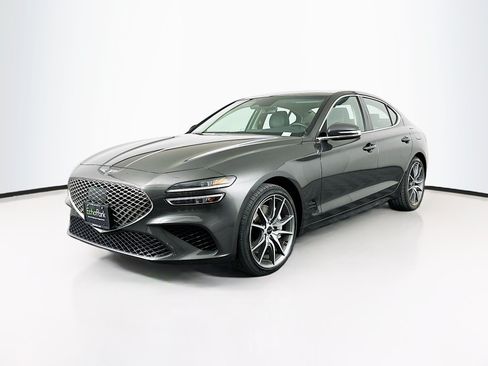 Used 2025 Genesis G70 2.5T RWD image 3