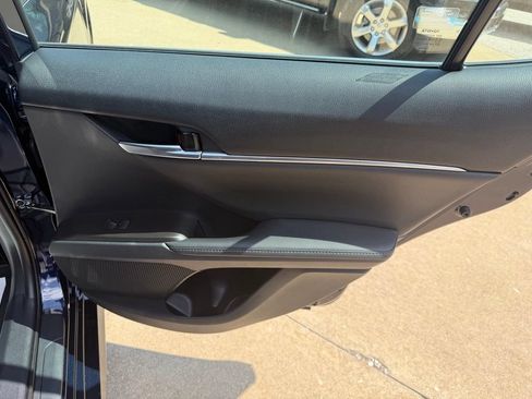 Certified 2022 Toyota Camry XLE w/ Cold Weather Package FWD image 32