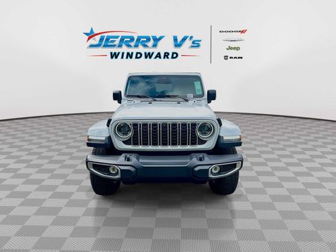New 2026 Jeep Wrangler Unlimited Sahara AWD/4WD image 3