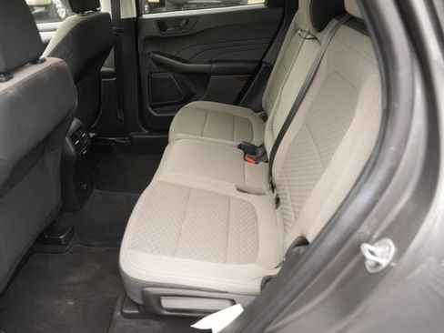 Used 2022 Ford Escape SE w/ SE Sport Appearance Package image 12