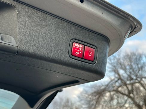 Used 2012 Mercedes-Benz ML 350 4MATIC image 20