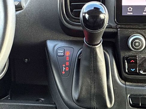 Used 2024 RAM ProMaster 3500 w/ Premium Convenience Group image 21