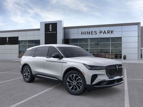 New 2026 Lincoln Nautilus Premier w/ Equipment Group 102A image 7