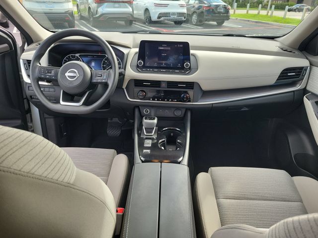Used 2023 Nissan Rogue SV FWD image 12