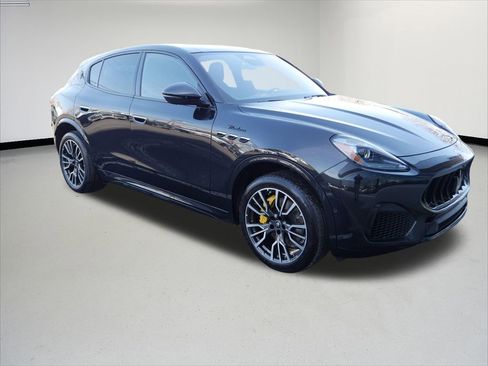 Used 2023 Maserati Grecale Modena image 7
