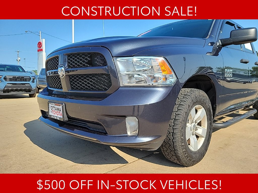 Used 2017 RAM 1500 Express AWD/4WD image 16