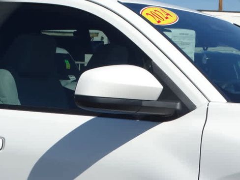 Used 2024 Toyota Tacoma SR5 image 7