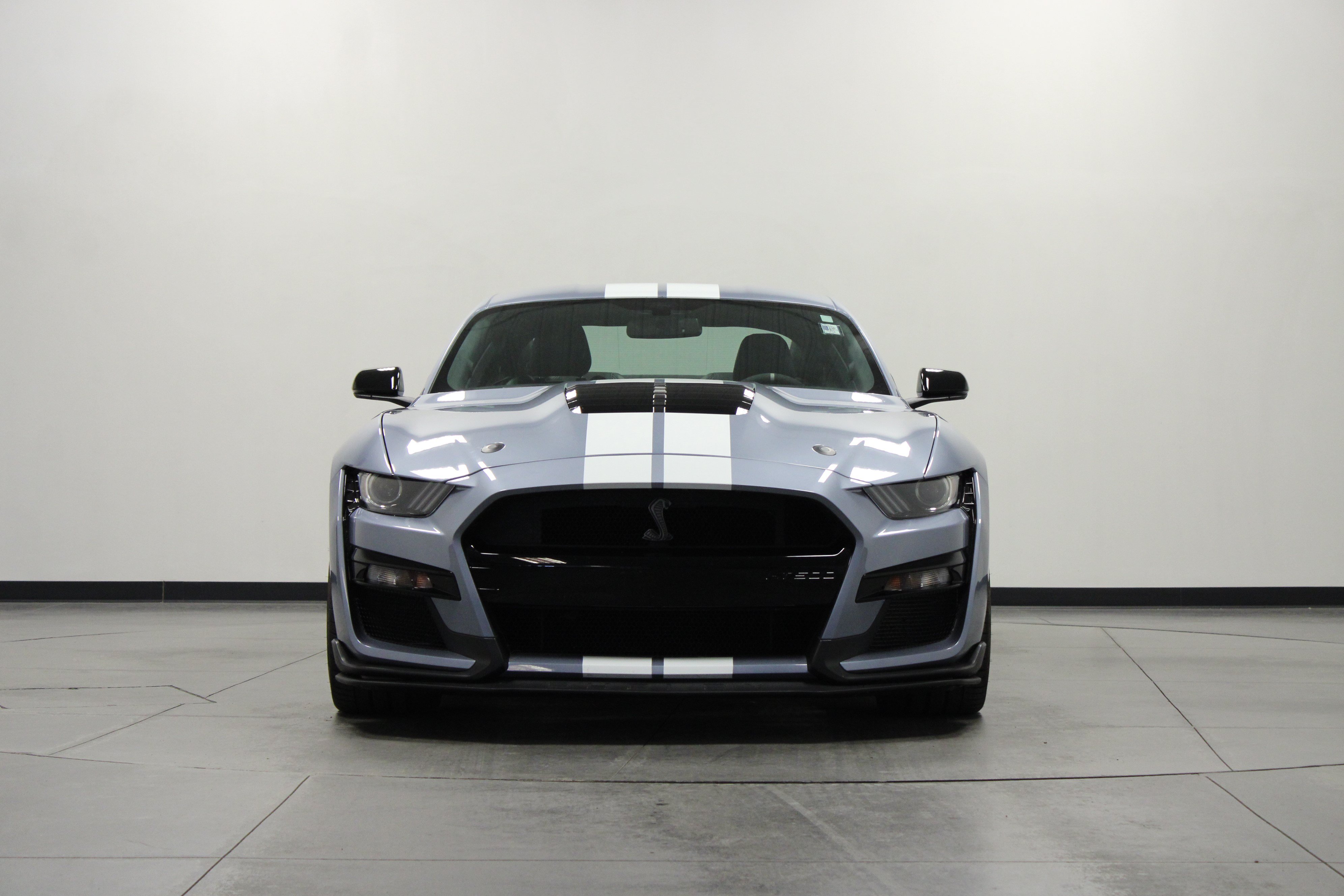Used 2022 Ford Mustang Shelby GT500 w/ Technology Package RWD image 9
