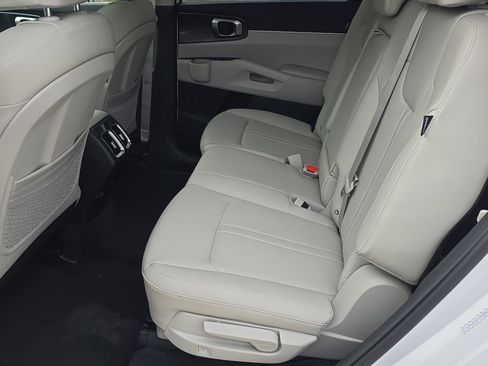 New 2026 Kia Sorento S image 16