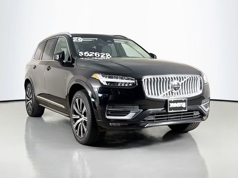 Certified 2025 Volvo XC90 B6 Plus image 1