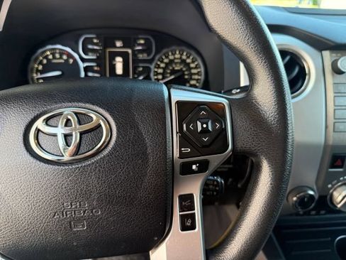 Used 2021 Toyota Tundra SR5 w/ SR5 Upgrade Package AWD/4WD image 28