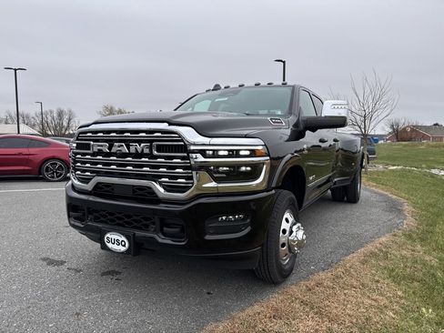 New 2026 RAM 3500 Limited image 17