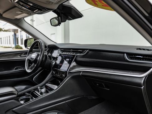 Used 2021 Jeep Grand Cherokee L Limited w/ Trailer Tow Group (B) image 14