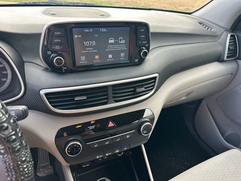 Used 2019 Hyundai Tucson SE image 20